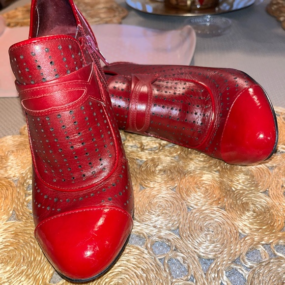 BCBGirls Booties - Picture 6 of 7